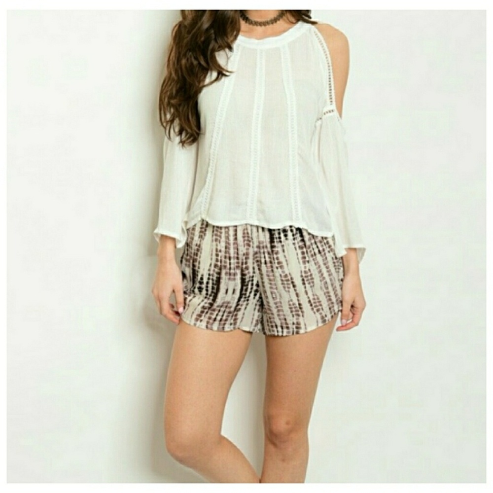 Ivory Pattern Shorts - Picture 8 of 8